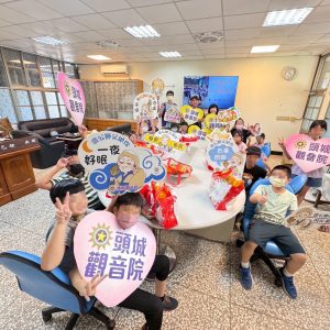 LINE_ALBUM_1141001~訪視竹安國小清寒學童_251010_24